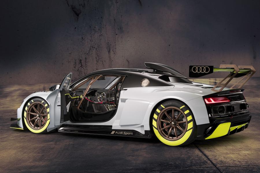  Audi R8 LMS GT2 2019 года  (фото 17 из 40)